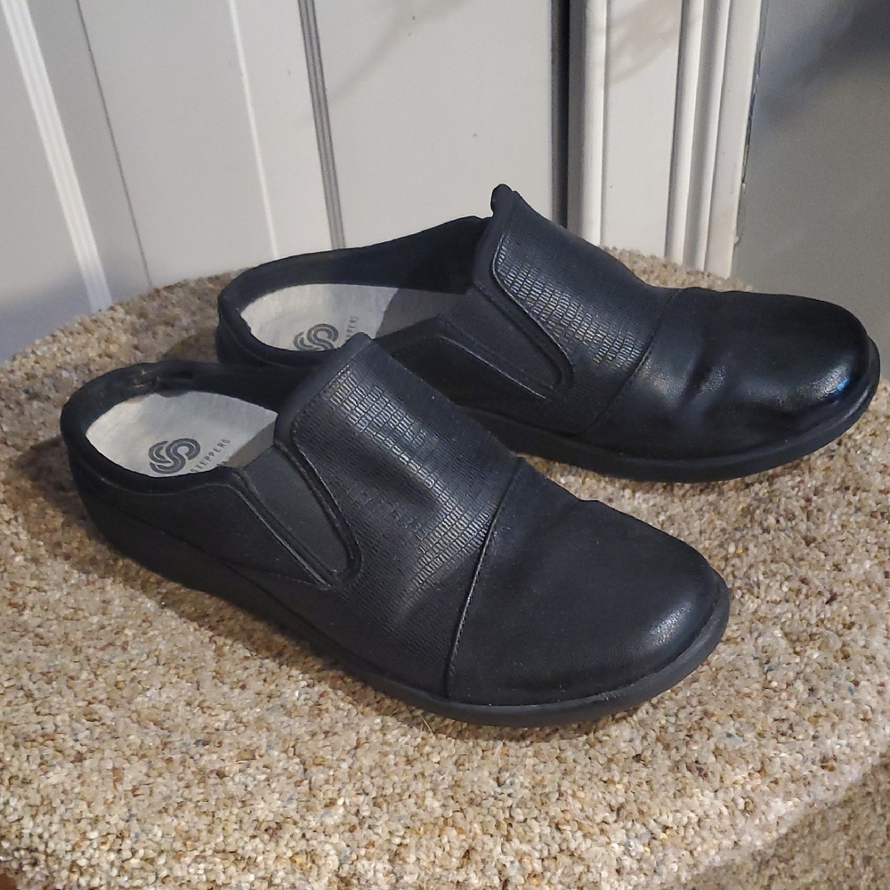 Cloudsteppers by Clarks Black Slip-On Loafers